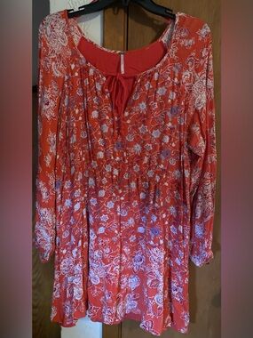 Free People "Lucky Loosey" Boho Mini Dress / Tunic blood orange and red floral